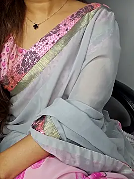 Snapshot of aliyaah_singh chatting on 09.15.25 aliyaah singh online show from 09.15.25