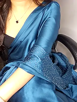 Snapshot of aliyaah_singh chatting on 11.20.25 aliyaah singh online show from 11.20.25