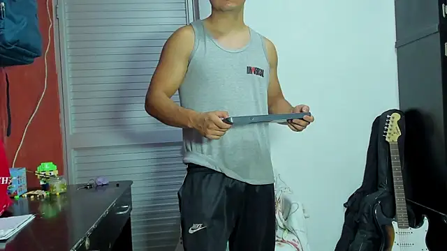 Snapshot of VincentSavage chatting on 02.06.26 VincentSavage online show from 02.06.26