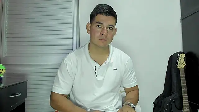 Snapshot of VincentSavage chatting on 02.08.26 VincentSavage online show from 02.08.26