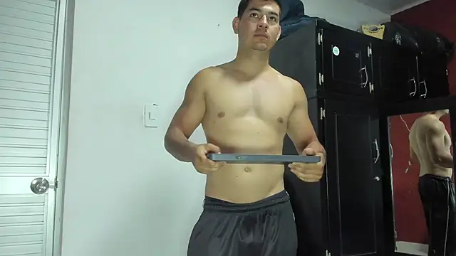 Snapshot of VincentSavage chatting on 02.27.26 VincentSavage online show from 02.27.26