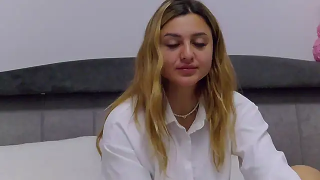 NicolePlay online show from 04.08.26