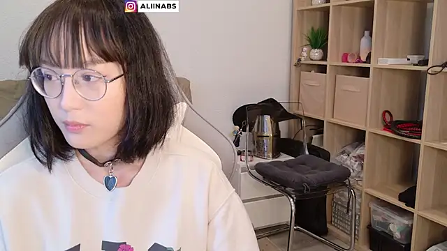 aliiiiiina online show from 01.29.25