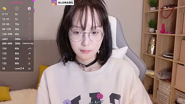 aliiiiiina online show from 02.06.25