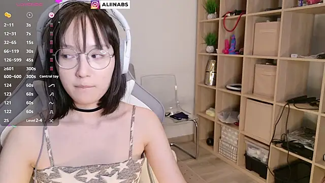 aliiiiiina online show from 02.09.25