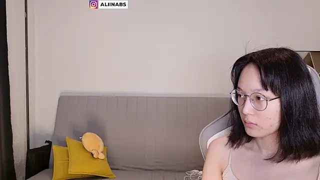 aliiiiiina online show from 03.23.25