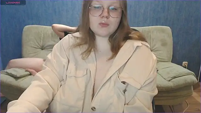 Touch me more please online show from 03.02.25