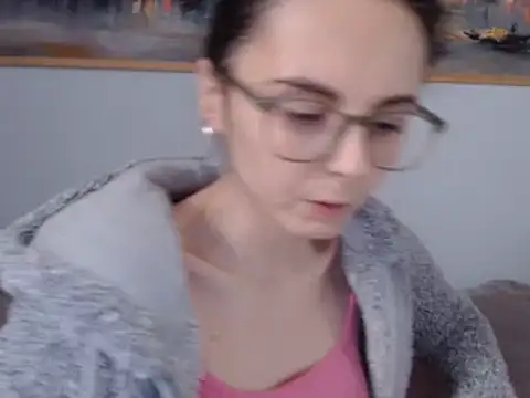 Snapshot of cleophee chatting on 02.12.25 cleophee online show from 02.12.25