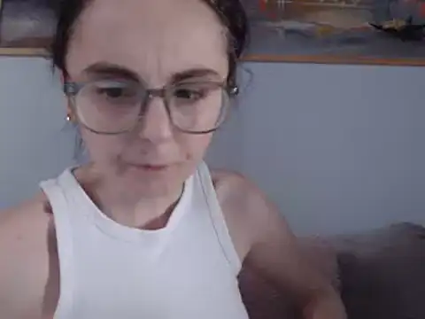 Snapshot of cleophee chatting on 03.20.25 cleophee online show from 03.20.25