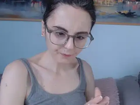 Snapshot of cleophee chatting on 03.23.25 cleophee online show from 03.23.25