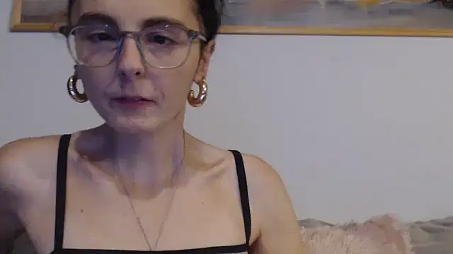 Snapshot of cleophee chatting on 10.06.25 cleophee online show from 10.06.25