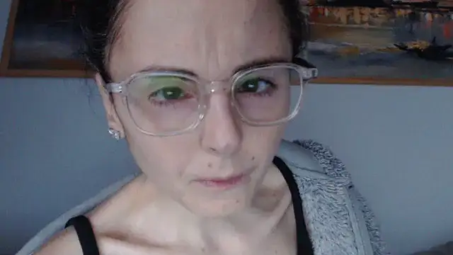 Snapshot of cleophee chatting on 03.26.26 cleophee online show from 03.26.26