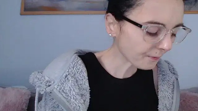 Snapshot of cleophee chatting on 04.06.26 cleophee online show from 04.06.26