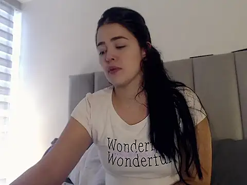 Snapshot of Aleska__Bell chatting on 12.05.25 Aleska Bell online show from 12.05.25