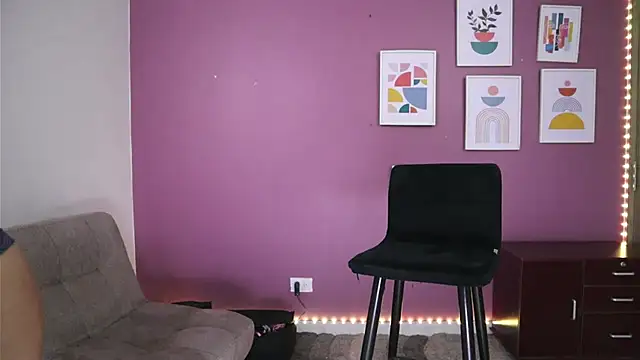 Steph F online show from 10.17.25