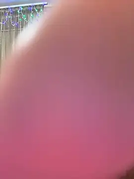 Sara Slow online show from 01.03.25