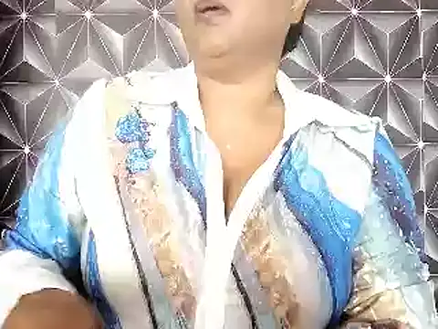 Snapshot of IndianDelia chatting on 03.29.26 IndianDelia online show from 03.29.26