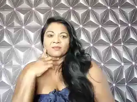 Snapshot of IndianDelia chatting on 04.10.26 IndianDelia online show from 04.10.26