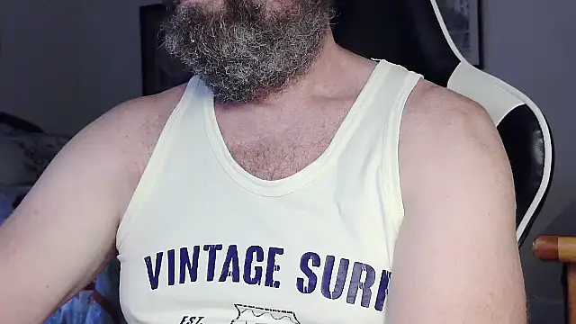 Snapshot of usdirtymikee9 chatting on 06.19.26 usdirtymikee9 online show from 06.19.26