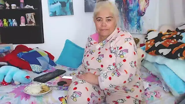 estrellita fugaz16x online show from 03.10.25