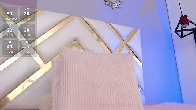 Snapshot of BeckyAnders chatting on 09.16.25 BeckyAnders online show from 09.16.25