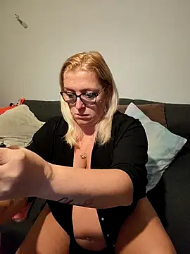 winniess40 online show from 11.21.25