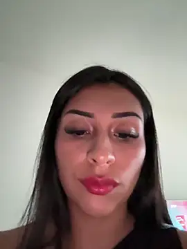 Snapshot of sweetAli_ chatting on 05.29.26 sweetAli online show from 05.29.26