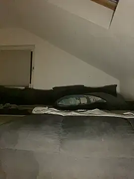 Snapshot of Vlad200472 chatting on 03.01.25 Vlad200472 online show from 03.01.25