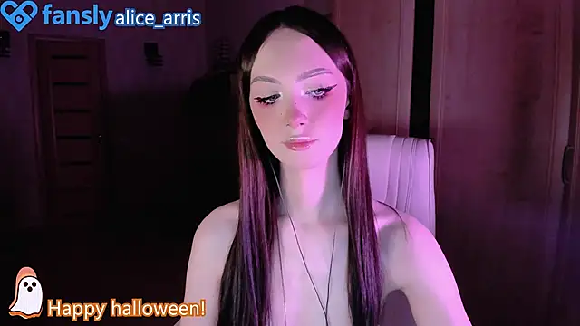 Alice  Aris online show from 10.31.25