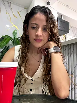 alana15 online show from 10.13.25