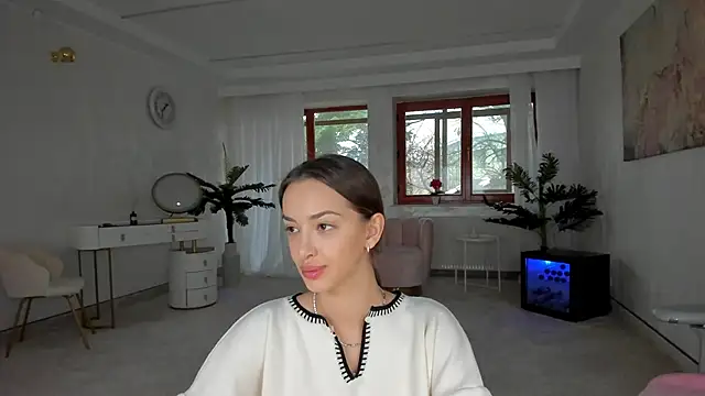 Snapshot of TiffanyHouston_ chatting on 12.07.24 TiffanyHouston online show from 12.07.24