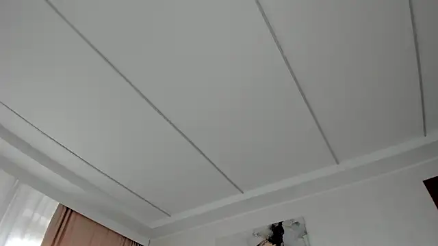 Snapshot of TiffanyHouston_ chatting on 12.15.24 TiffanyHouston online show from 12.15.24