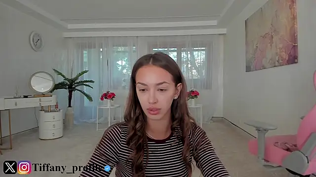 Snapshot of TiffanyHouston_ chatting on 11.02.25 TiffanyHouston online show from 11.02.25