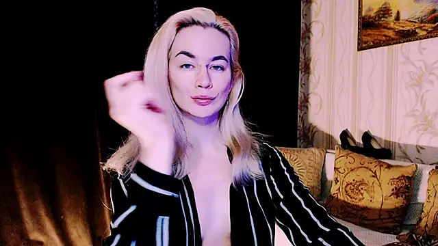 xxxcharismaaa online show from 12.01.25