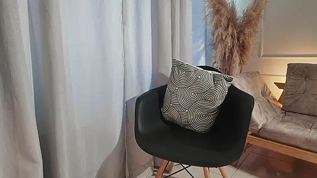 valcamtina online show from 10.29.25