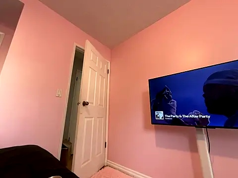 chloetease online show from 10.25.25