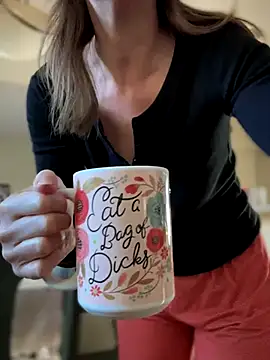 MaiseKnox online show from 12.08.24