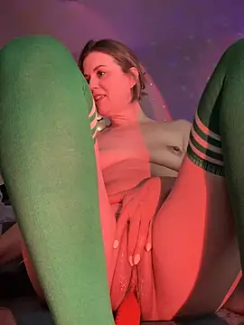 MaiseKnox online show from 12.27.24