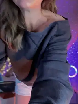 MaiseKnox online show from 01.26.25