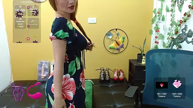 miss tinnymafe online show from 02.09.25