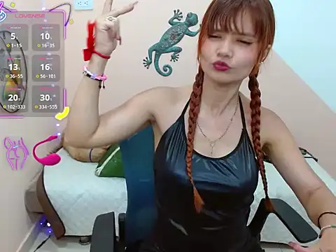 miss tinnymafe online show from 09.24.25