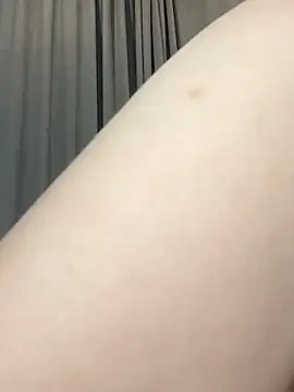 Snapshot of AnikaBest chatting on 02.05.25 AnikaBest online show from 02.05.25