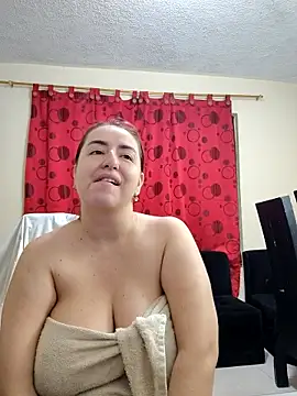 Snapshot of rosahills chatting on 09.11.25 rosahills online show from 09.11.25