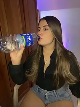 Miss valeriaa online show from 10.16.25