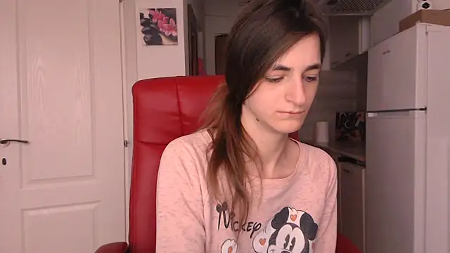 Snapshot of simyhvn chatting on 04.16.26 simyhvn online show from 04.16.26