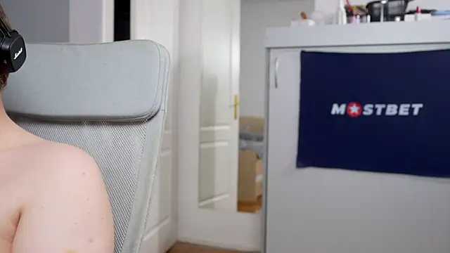 foxeslovefoxes online show from 12.19.24