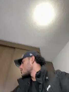 Snapshot of Alessandro_Vanni chatting on 12.23.24 Alessandro Vanni online show from 12.23.24