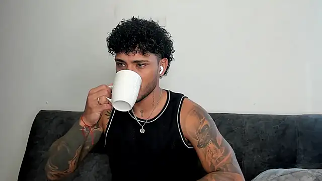 Snapshot of Alessandro_Vanni chatting on 02.09.25 Alessandro Vanni online show from 02.09.25