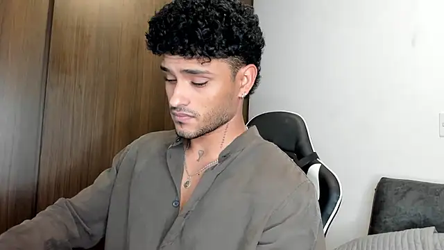 Snapshot of Alessandro_Vanni chatting on 03.09.25 Alessandro Vanni online show from 03.09.25