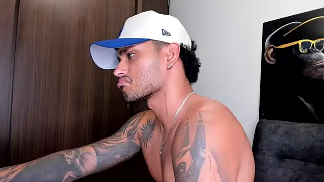 Snapshot of Alessandro_Vanni chatting on 03.11.25 Alessandro Vanni online show from 03.11.25